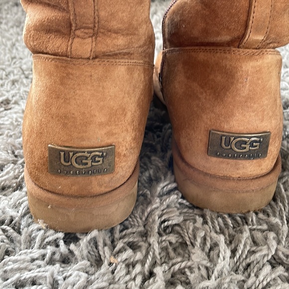 UGG Boots - Picture 2 of 7